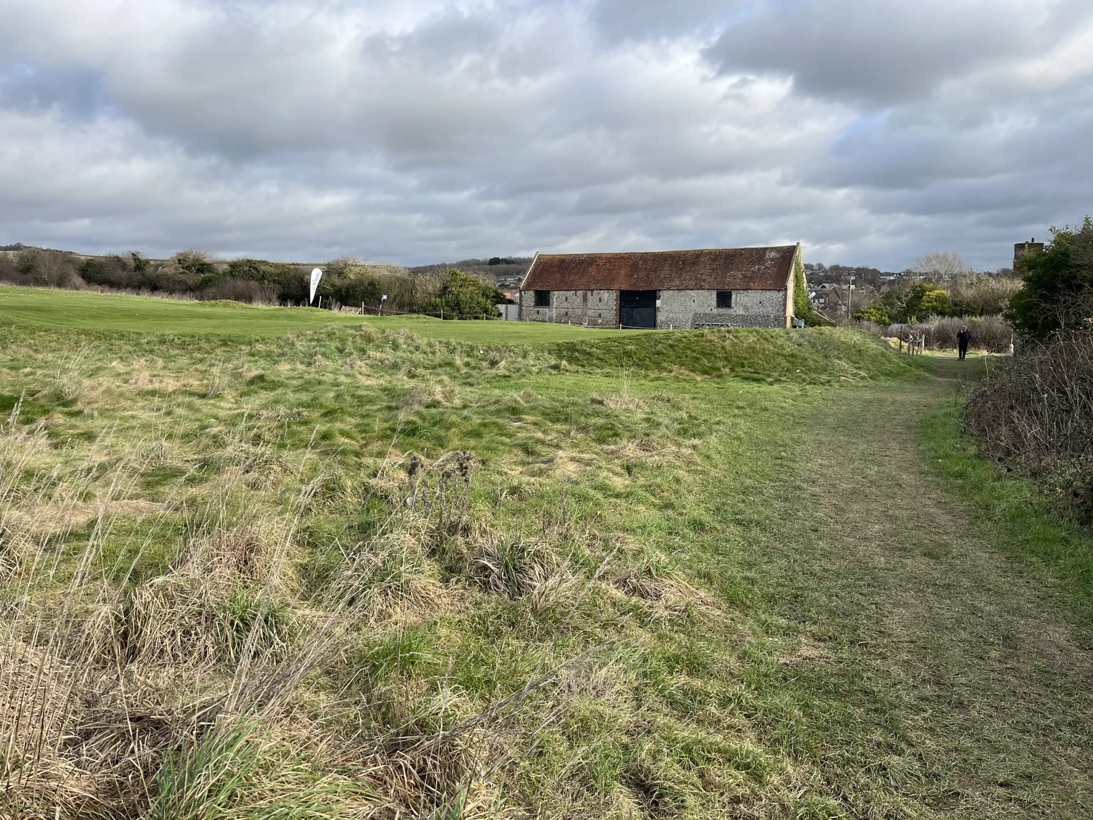 Image of the Grade Listed Barn at Benfield Valley