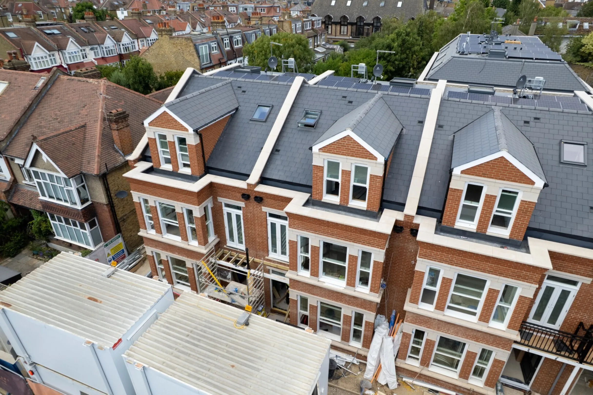 Hollybrook Cedars Row Putney August 2026 - Drone foootage aerial photograph