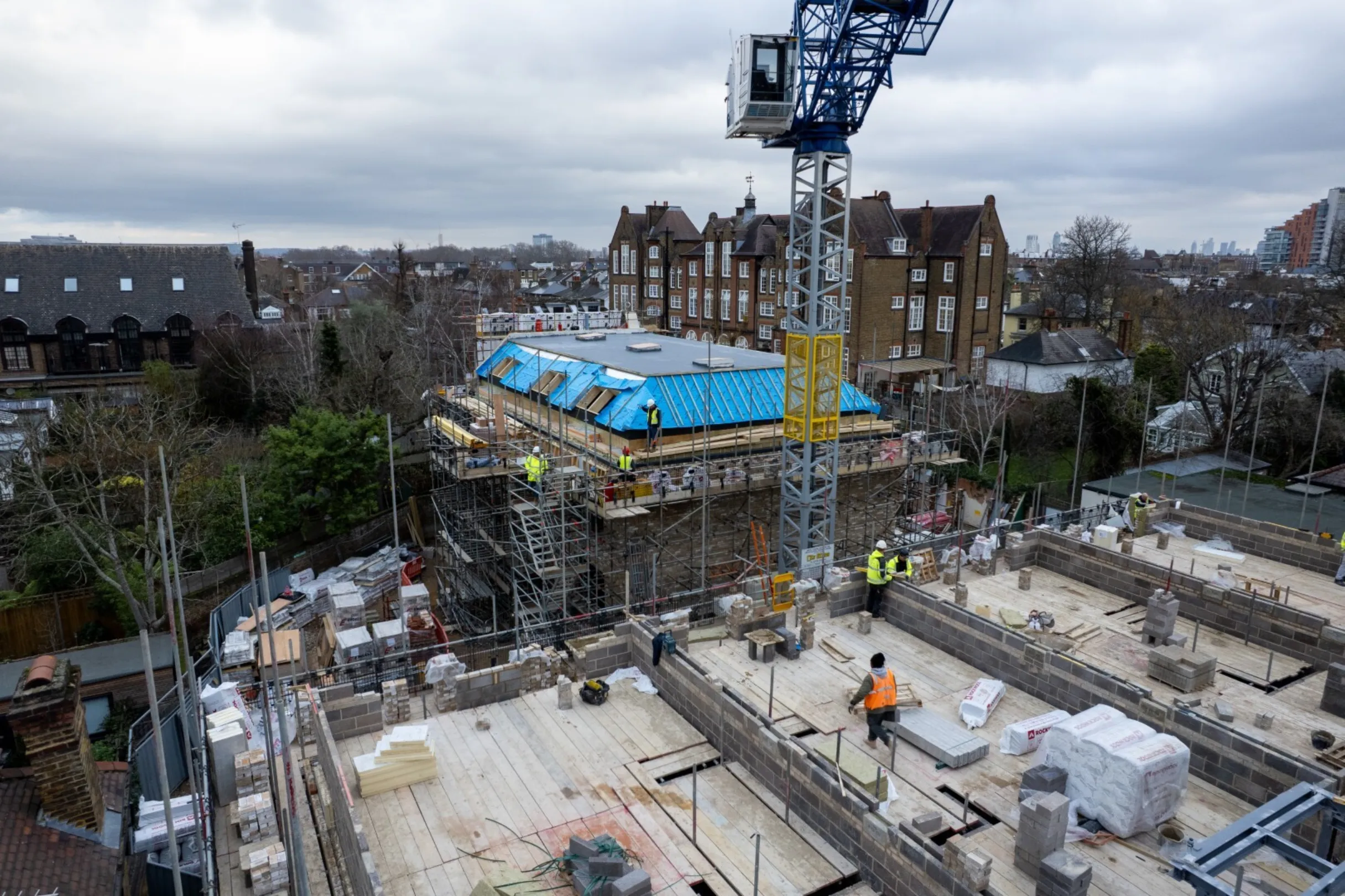 Drone footage of Cedars Row, Putney - December 2025