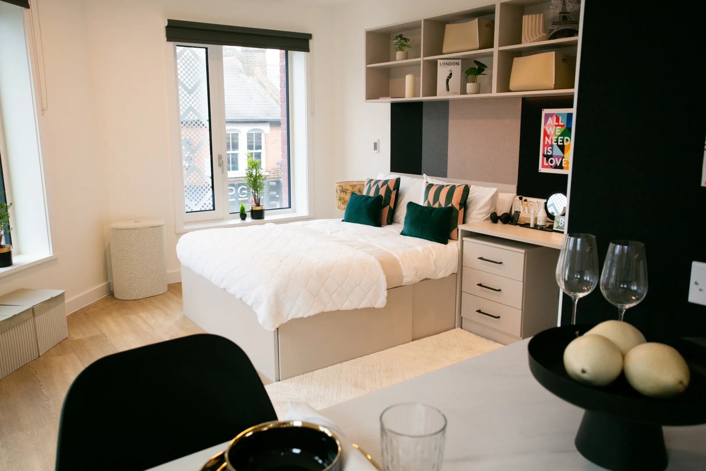 Signal House Show Cluster